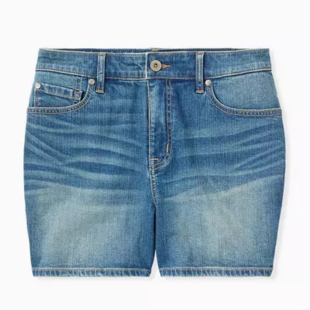 Torrid Stretch Denim High Rise Shorts 5” Inseam Size 12 Backstreet Bingo NWT